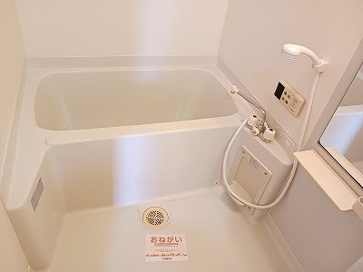 クラーレ錦の浴室