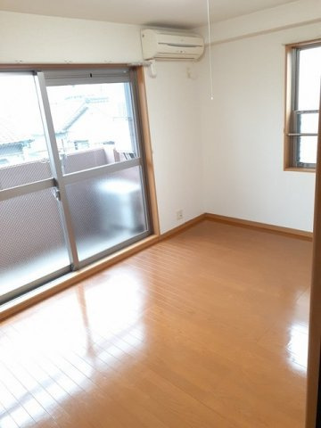 ヴェルデ鳴海の内装