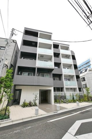 PREMIUM CUBE 東中野の外観