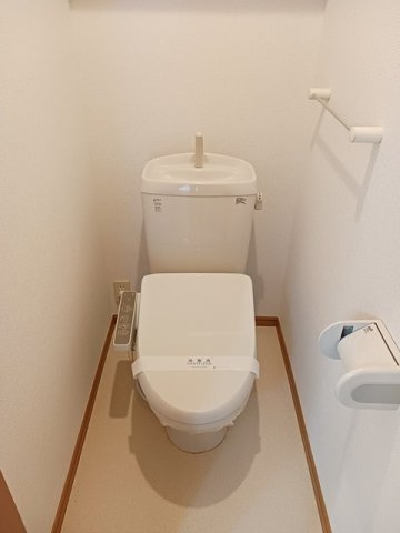 グランツ　Ａのトイレ|落ち着いた色調のトイレです
