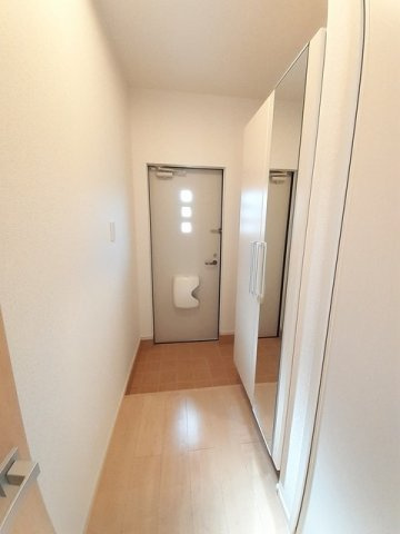 ロッソ　ピノＢの玄関|明るい玄関です