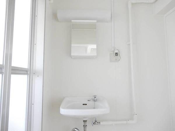 【洗面所】 | ビレッジハウス備前片上2号棟 | ビレッジハウスの同一物件・同一タイプの間取りの写真です