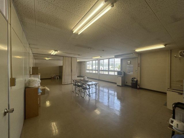 瀬戸内市長船町　貸工場の洋室|休憩室＆更衣室 