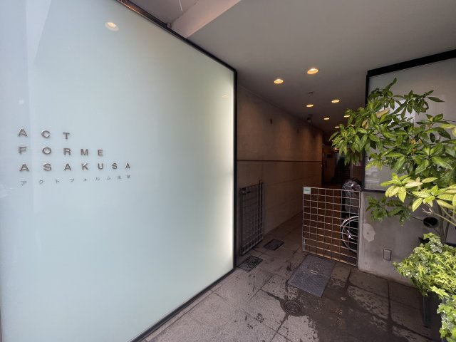 グランカーサ浅草のエントランス