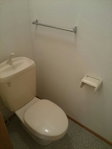 カーサ・ソレイユ二番館のトイレ|トイレもきれいです