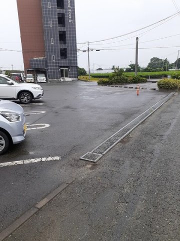 カーサ・ソレイユ二番館の駐車場|駐車場があります