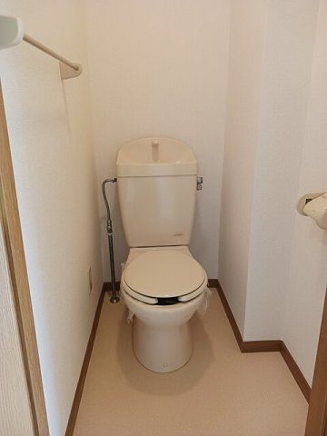 【トイレ】 | グリーンファミール | コンパクトで使いやすいトイレです