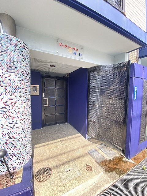 尼崎市塚口町６丁目の賃貸マンションの外観