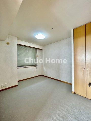 キャナルワーフタワーズウエストの子供部屋|【子供部屋】お子様を持つ家庭の約6割が「家族や子どものため」に購入を希望。入学後の転校を避け、広い空間でのびのび育てたいなどの親心が、家探しのきっかけになっているようです。