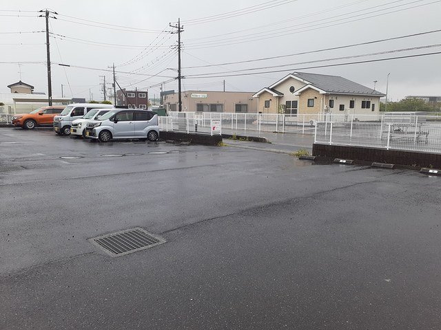 ソレアードＳの駐車場