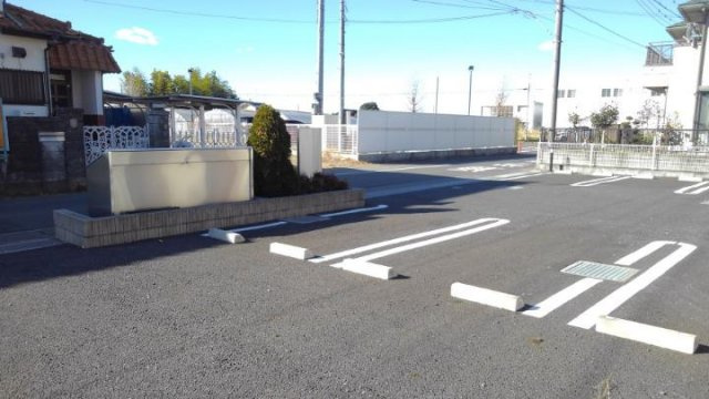 シェリルの駐車場