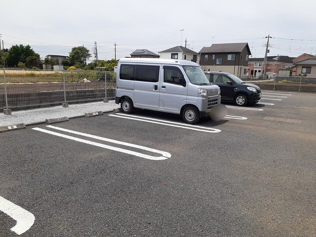 ｓｕｎｎｙ　ｐｒｅｔｔｙ　ＳＴの駐車場