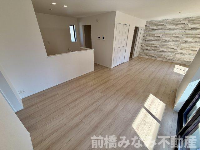 【新築平屋】前橋市朝倉町２丁目　限定１棟　ハートフルタウン　新築建売の居間・リビング|使いやすいリビングです
