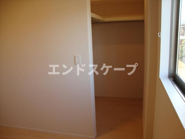 ルミナスの収納|ウォークインクローゼット
高崎、前橋のお部屋探しはエンドスケープまで！お客様の理想お聞かせ下さい♪