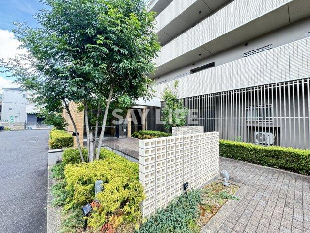 メゾン新町のエントランス