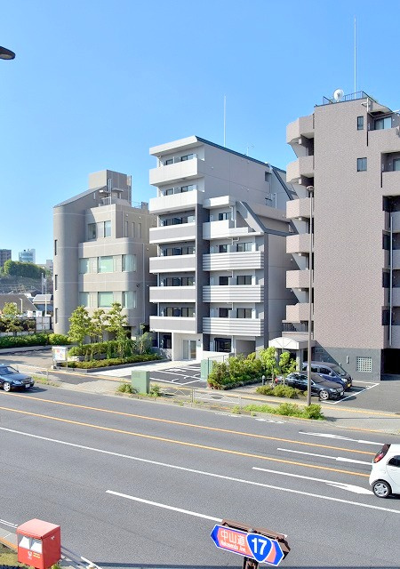 ラフィスタ志村坂上の外観