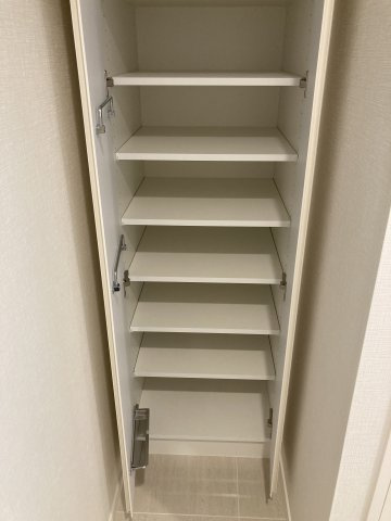 クレヴィスタ浮間舟渡の収納