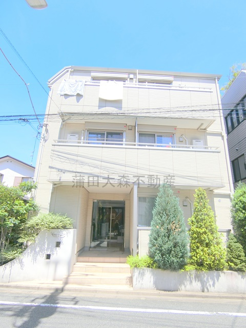 RAFFINE REGALOの外観|2025年10月築　軽量鉄骨造地上3階建て総戸数11戸
東京都大田区中央7丁目　東急池上線池上駅徒歩14分