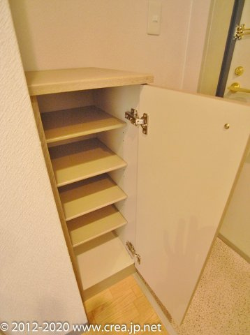 ポプルス志木の玄関