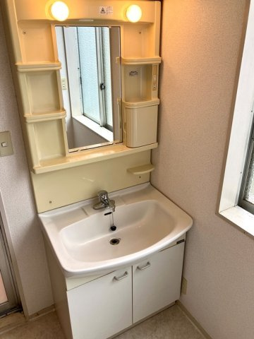 宮戸戸建の洗面所