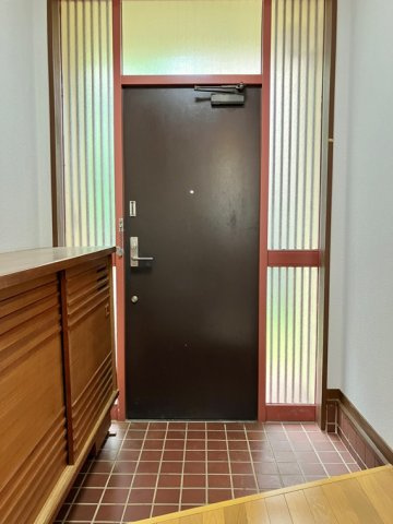 宮戸戸建の玄関