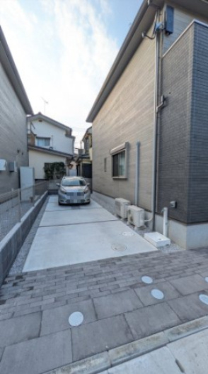 新座市野火止5丁目戸建の駐車場