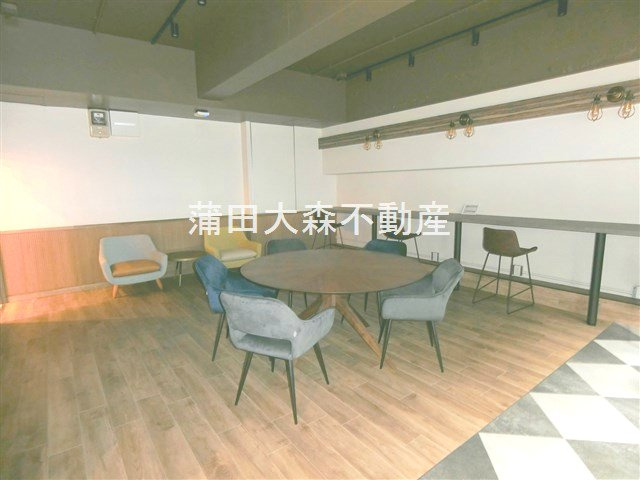 クレセントコート大森のロビー