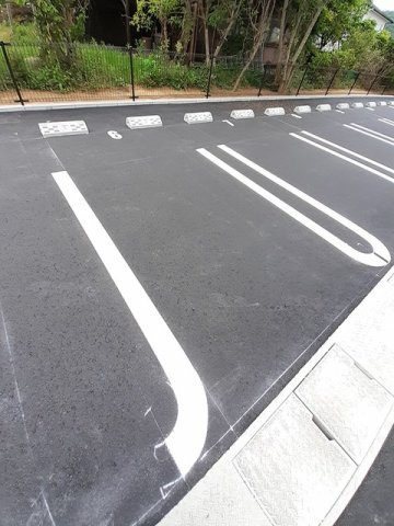サンフォレストハルレイの駐車場|駐車場に車を止められます