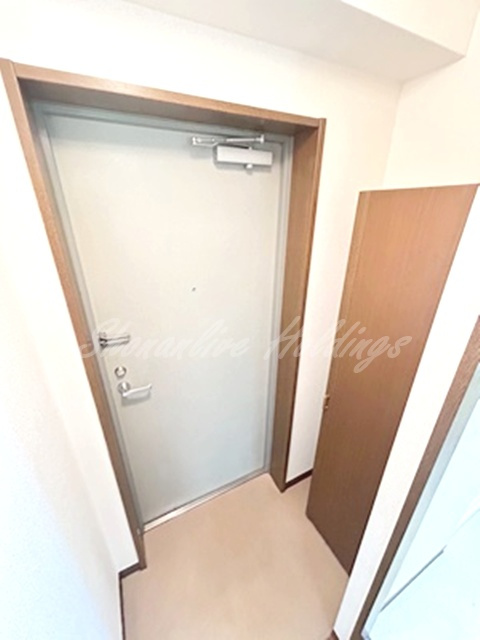 藤沢市川名１丁目の賃貸マンションの玄関|収納充実の玄関♪