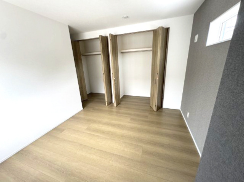 新築建売　清和４丁目２号の洋室|広々とした洋室です