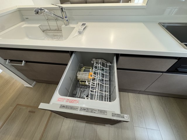 新築建売　清和４丁目２号のキッチン|食器洗乾燥機