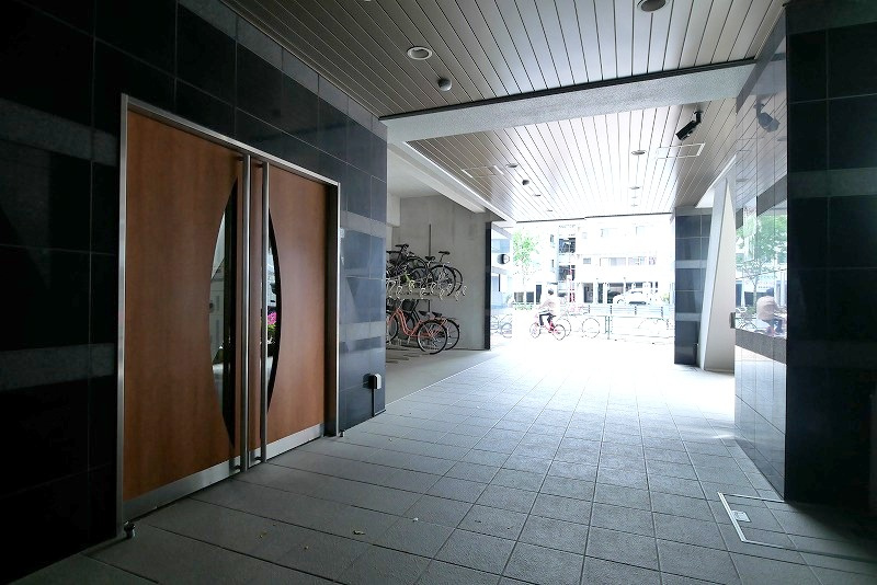ＴＲＡＤＩＳ ＮＩＰＰＯＲＩ Ｓの外観|外観もきれいです
