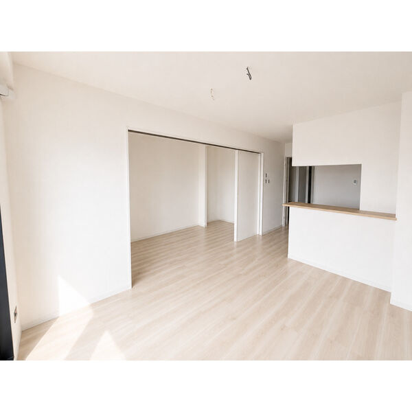 MAISON PREMIER UMEDA NORTH　豊崎東小学区の居間・リビング