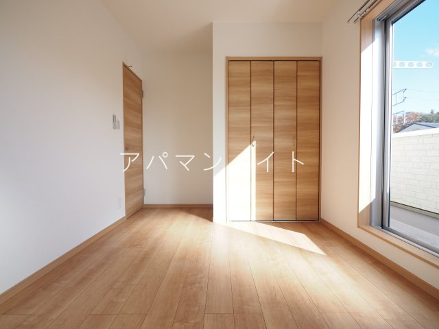 【寝室】 | Batelira | 使い勝手のいい寝室です