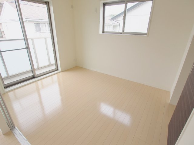 アビタシオン桃山の洋室