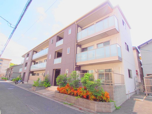 アビタシオン桃山の外観