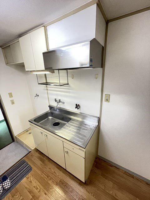 メゾンスリーエイト園田のキッチン