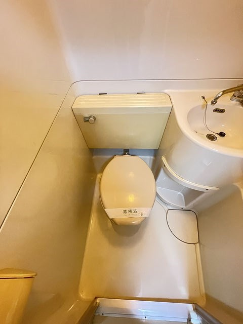 メゾンスリーエイト園田のトイレ