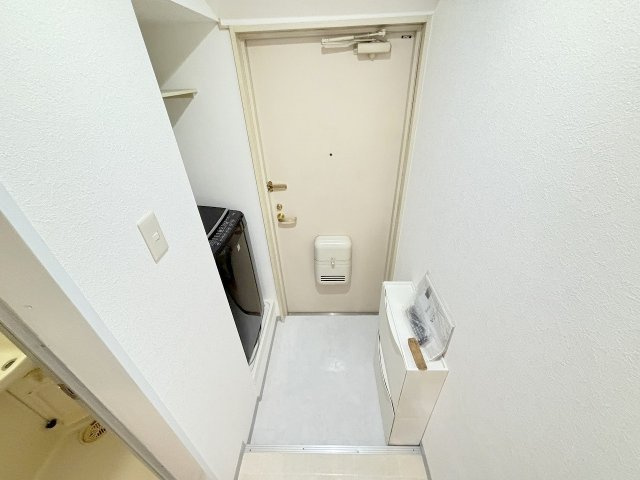 ALEX23の玄関