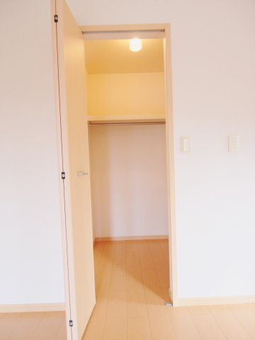 プロムナード瀬野　B棟の収納