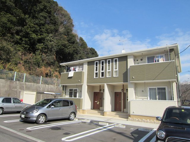 プロムナード瀬野　B棟の駐車場