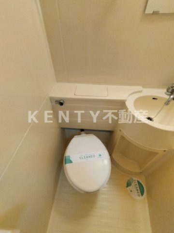 【トイレ】 | ハイタウン羽田 | 清潔感のあるトイレです