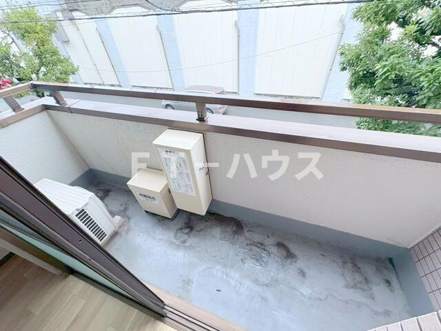 第三吉ビルのバルコニー