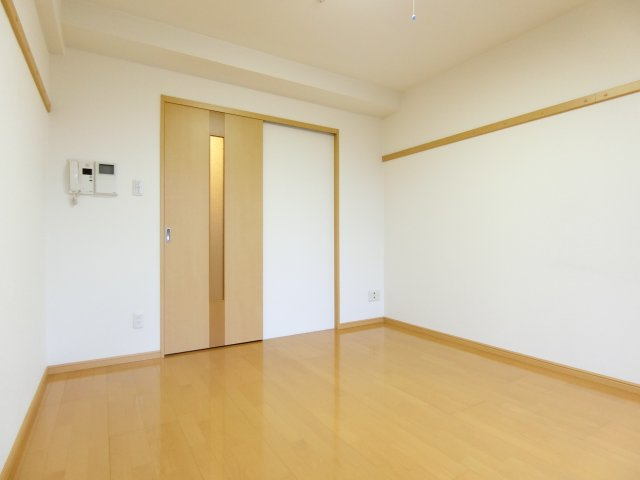エスト茨木の寝室