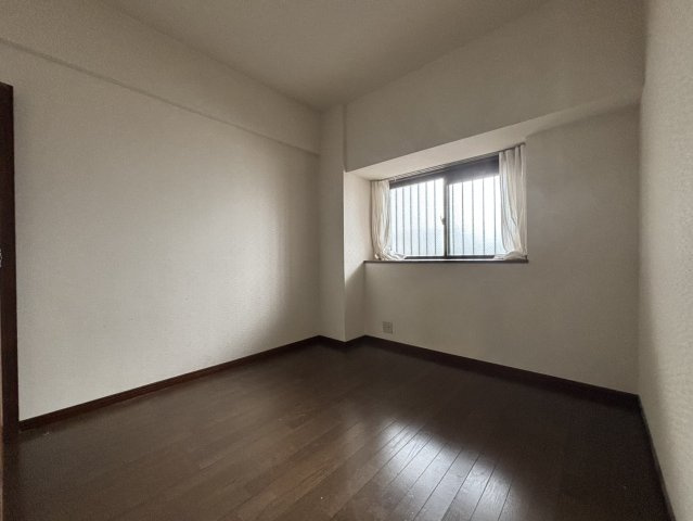【寝室】 | エクレールイースト西新