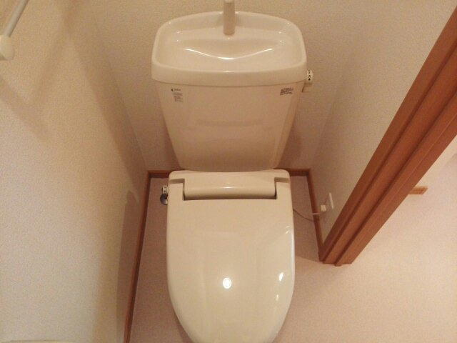【トイレ】 | リヴァー　ブリーズ | トイレです