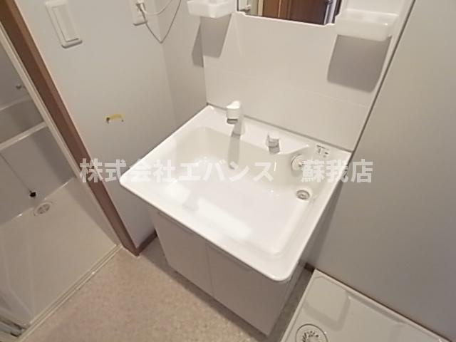 【洗面所】 | AQUE11 | 忙しい朝には欠かせない洗面所です