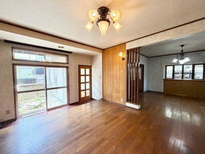 【居間・リビング】 | 大野台５丁目　中古一戸建 | 令和８年７月にハウスクリーニング済です♪空家につきいつでも内覧可能ですので、お気軽にお問い合わせ下さいませ！