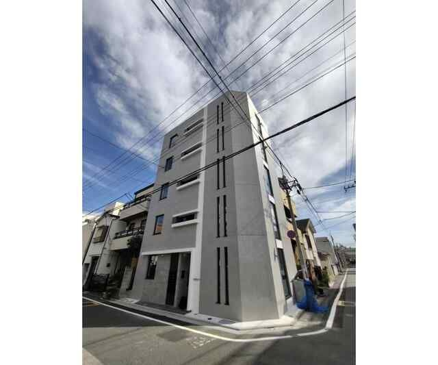 カテリーナ千住大橋の外観