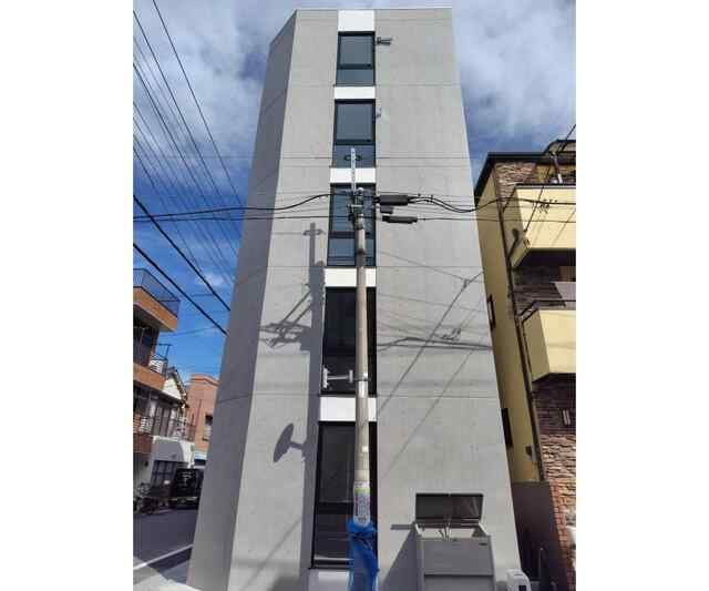 カテリーナ千住大橋の外観